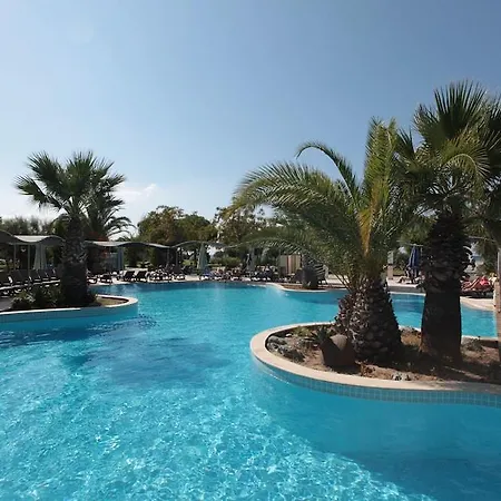 Club Yali & 5*