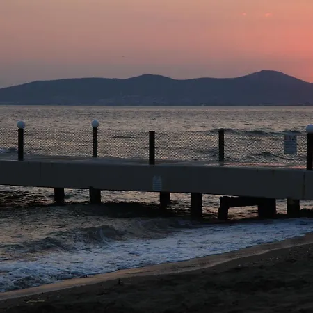 Club Yali & Hotel 5*