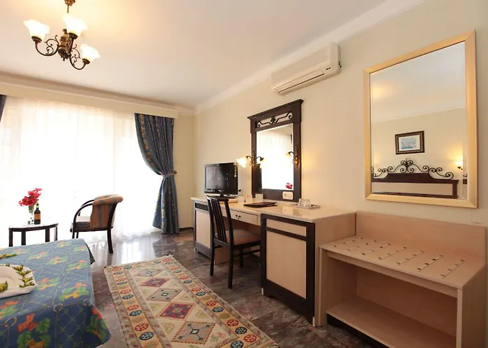 Club Yali & Gumuldur