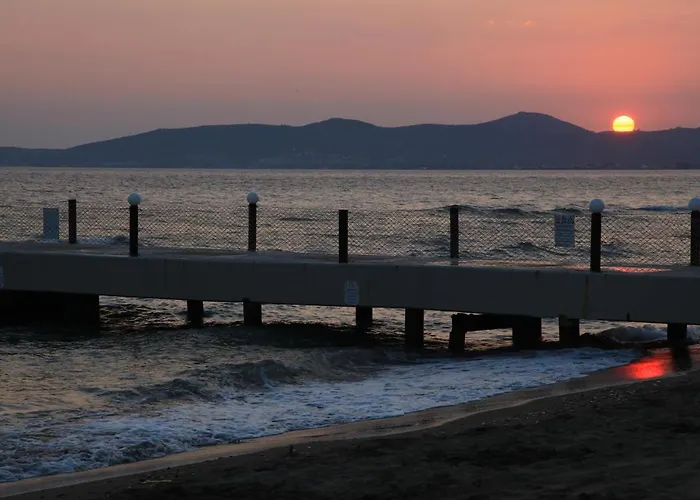 Club Yali & Hotel 5*