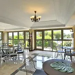 Club Yali & Hotel 5*