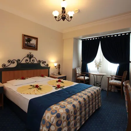 Hotel Club Yali & 5*