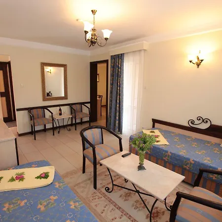 Club Yali & Hotel 5*