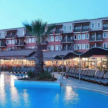 Club Yali & Hotel 5*