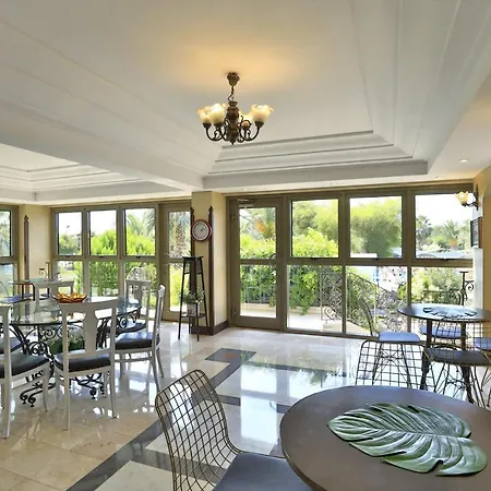 Club Yali & Hotel 5*