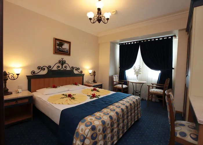 Hotel Club Yali & 5*