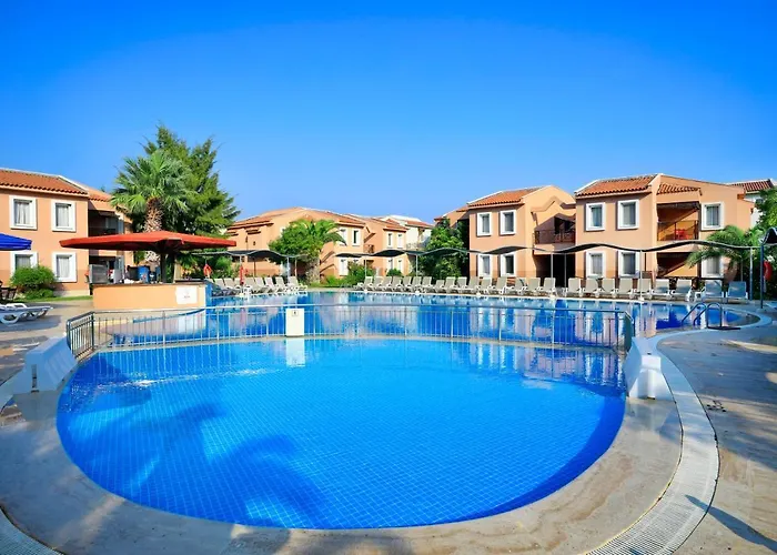 Hotel Club Yali & 5*