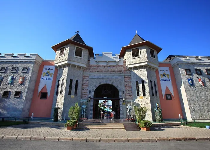 Hotel Club Yali & 5*